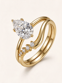 Pear-Cut Moissanite Ring Set with Curved Band – 1.5ct