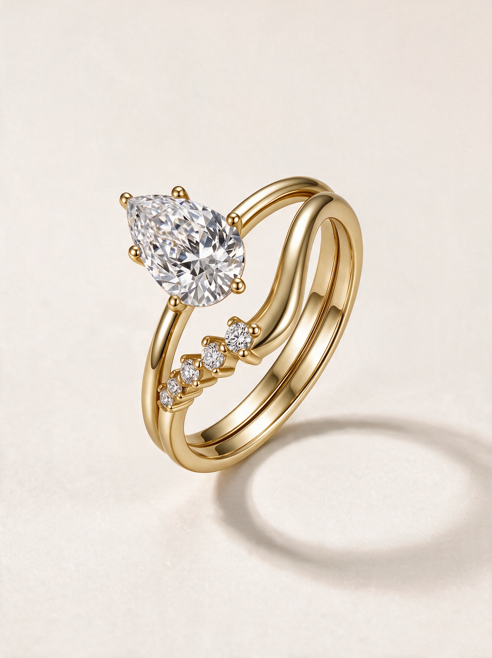 Pear-Cut Moissanite Ring Set with Curved Band – 1.5ct