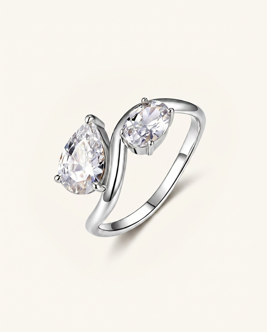 Toi et Moi Moissanite Ring with Pear and Oval Stones – 2.5ct