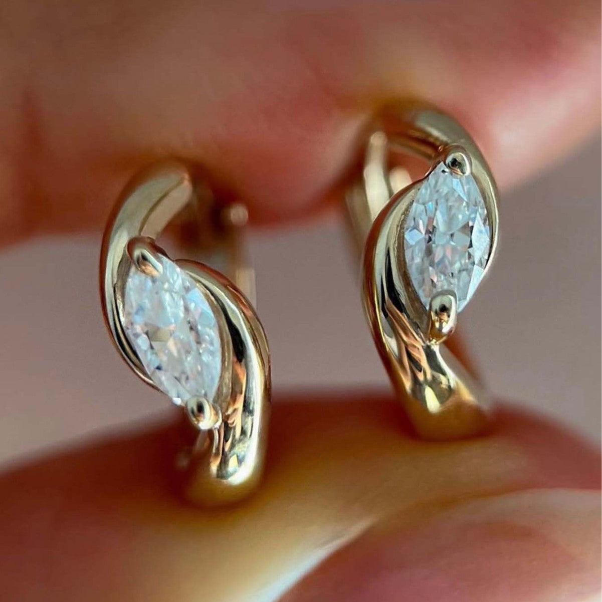 Round-Cut Moissanite Stud Earrings – 0.76ct each